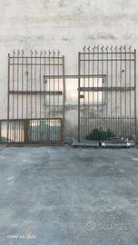 cancello a due battenti antico