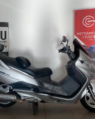 Suzuki Burgman 400 -