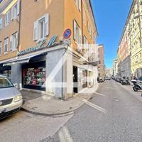 ARGENTERIA - 100 M² - VIA DELLE SETTE FONTANE 13/B