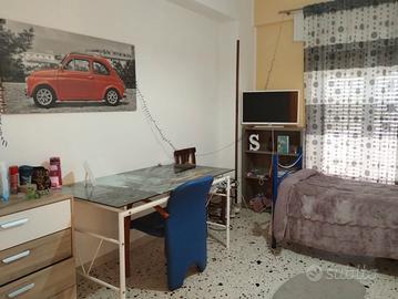 Quadri vani a studentesse