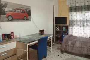 Quadri vani a studentesse