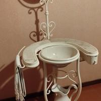 lavabo d'epoca con specchio 