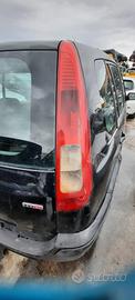 FORD FUSION 2006 - STOP POSTERIORE DESTRO