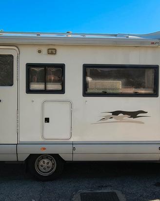 Camper mansardato per famiglia o 1° esperienza
