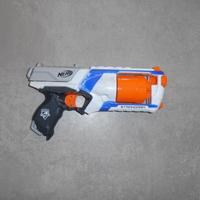 Pistola Nerf Elite Strongarm