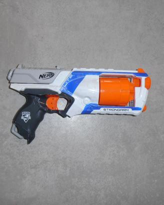 Pistola Nerf Elite Strongarm