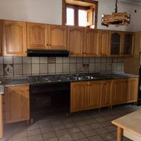 Cucina semi nuova dotata di forno elettrico