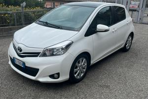 Yaris d4d lounge automatica