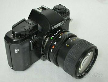 Minolta X300s MD 35-70 mm/3.5-4.8 + borsa Reporter