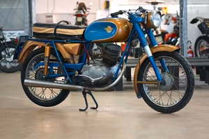 Ducati Aurea 125 anno conservata