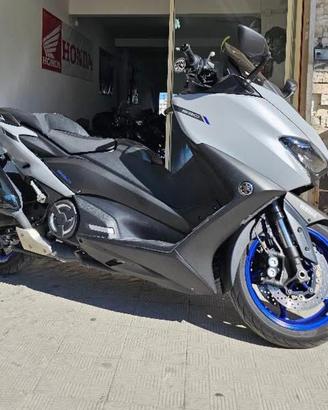 Tmax 560