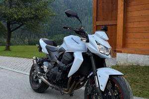 Kawasaki Z750