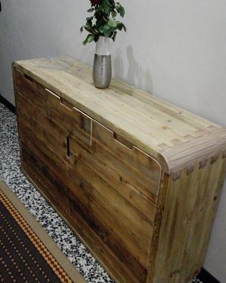 credenza bordi arrotondati legno vecchio cassetti