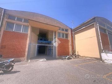 MAGAZZINO A LIVORNO