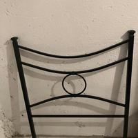 Letto singolo in ferro battuto nero