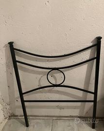 Letto singolo in ferro battuto nero