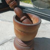 Antico pestello in legno