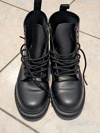 Dr. Martens 1460 Mono nere in pelle
