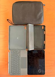iPad Air 5 (2022) + Logitech Combo Touch