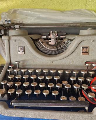 OLIVETTI M 40"