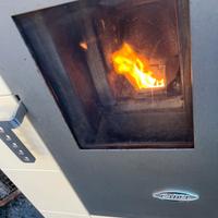 Stufa a pellet CADEL