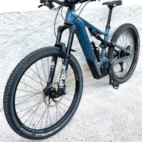 MTB E-bike Focus 29” MOTORE BOSCH 750