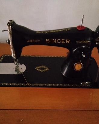 macchina da cucire Singer antica
