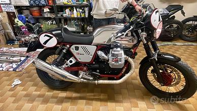 Moto Guzzi v7 Racer
