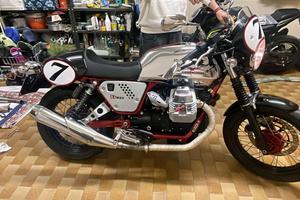 Moto Guzzi v7 Racer