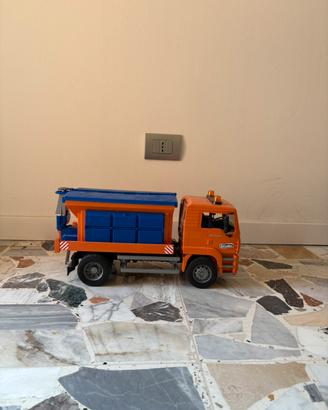 Camion Bruder Spargisale