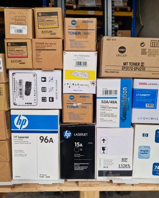 Stock toner Nuovi mai usati