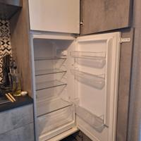 Frigorifero da incasso Indesit IND 2040