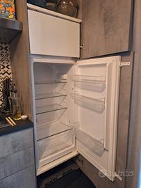 Frigorifero da incasso Indesit IND 2040