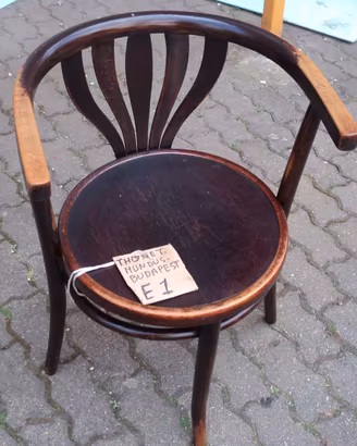 poltrona thonet budapest mundus