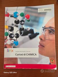libri di scuola " Curiosi di chimica" 