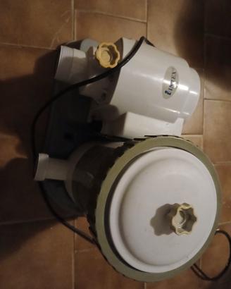 Pompa Intex per piscina
