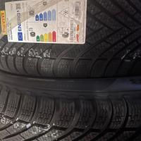 Gomme pirelli 225/5r18 XL nuove