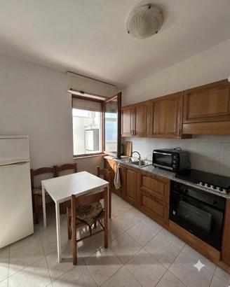 Ampio appartamento con veranda e cortile