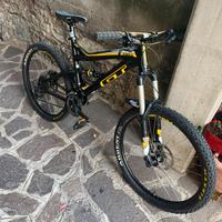 bici GT enduro