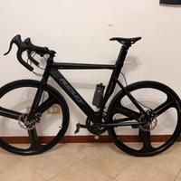 Bici da corsa in alluminio