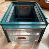 contenitori impilabili in plastica