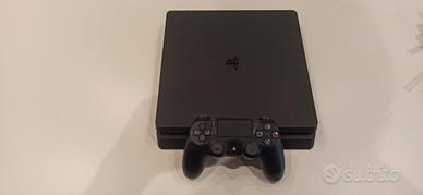 PlayStation 4 Slim 