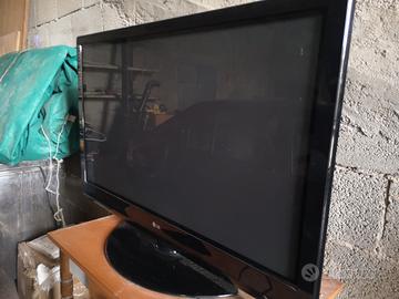 TV LG 42 pollici al plasma. 