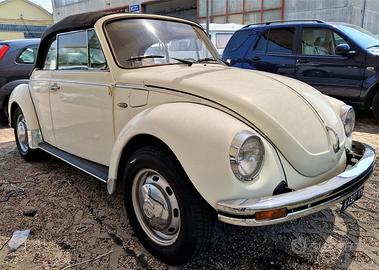Volkswagen Maggiolone Cabrio 1303 (Karmann)
