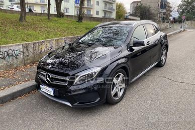 MERCEDES GLA 180 d Premium