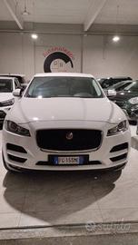 Jaguar F-Pace 2.0d Pure awd 180cv auto