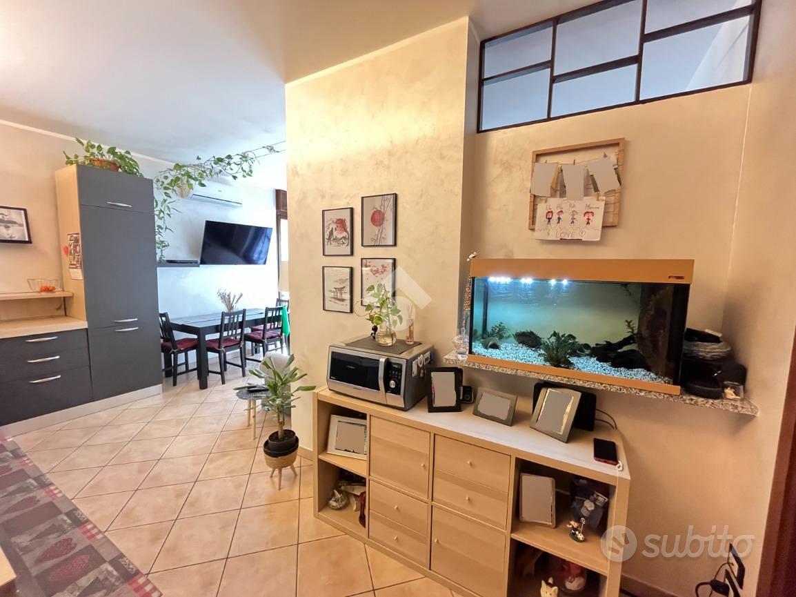 Apartment in San Francesco al Campo, Torino - Vista 2