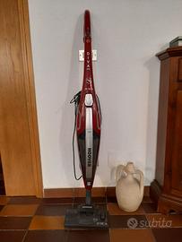 Aspirapolvere, scopa elettrica Hoover Diva Evo.