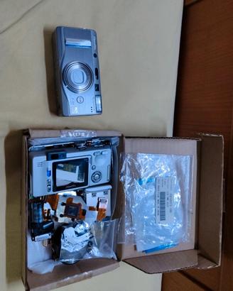 Fujifilm Fine Pix F700 + Kit ricambio Sensore CCD 