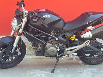 Ducati Monster 696+